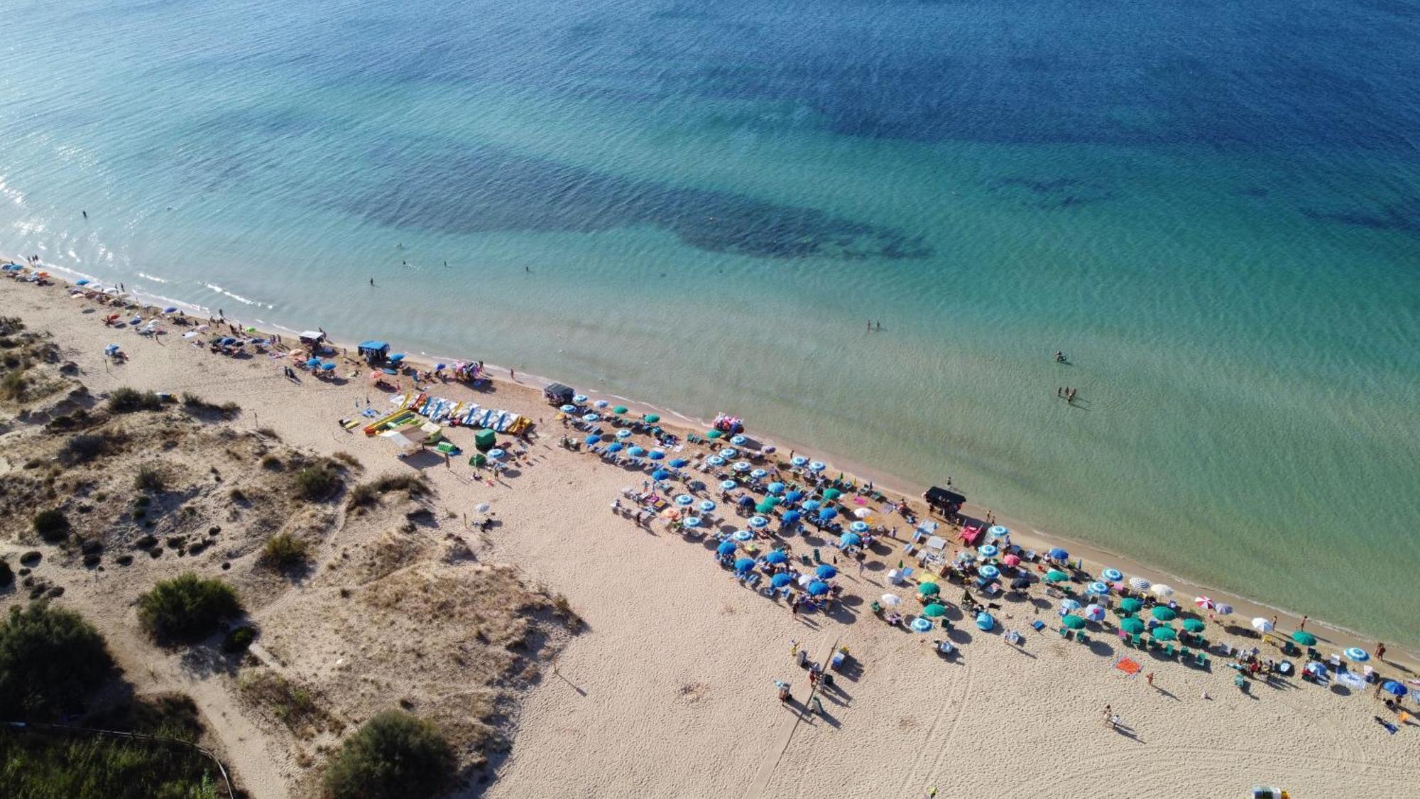 Hotel Salento Gold Beach Marina Di Pescoluse Exteriör bild