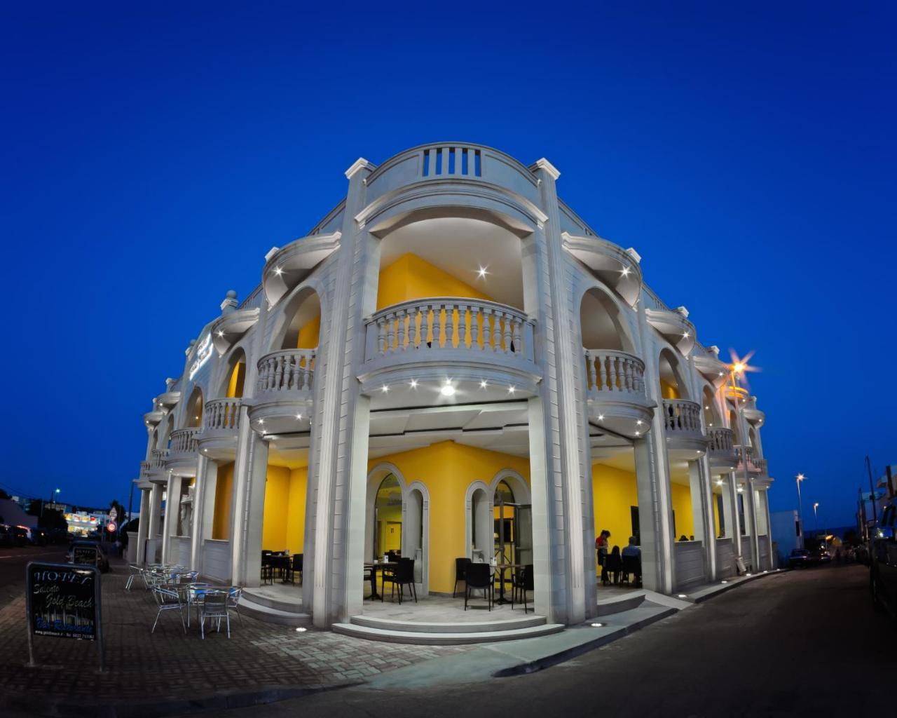 Hotel Salento Gold Beach Marina Di Pescoluse Exteriör bild